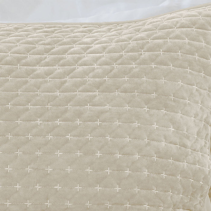 bianca-attica-velvet-natural-pair-with-envelope-closure-pillow-sham